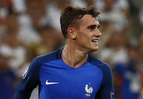 STELEC. Francouz Antoine Griezmann poslal Nmcm z penalty povstn gl do...