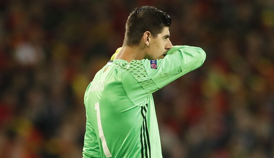 TO ZASE BYLA TAKTIKA... Belgický branká Thibaut Courtois po utkání s Walesem...