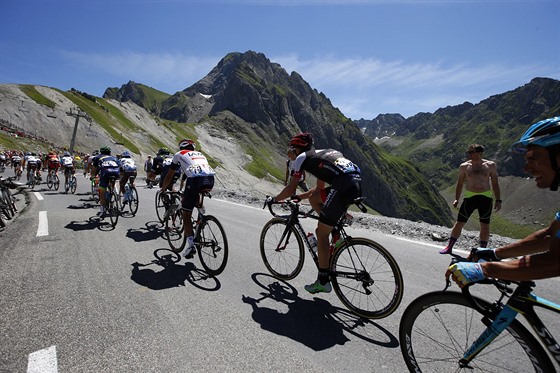 Cyklisté na Tourmaletu, legend pyrenejských prsmyk