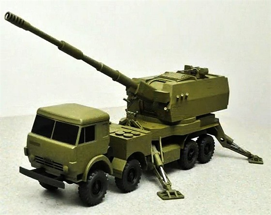 Model nové kolové ruské samohybné houfnice 2S35-1 Koalice-SV K ráe 152 mm