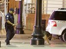 Policie prohledává centrum Dallasu, kde útoníci zastelili pt policist (8....