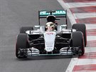 Lewis Hamilton pi kvalifikaci na Velkou cenu Rakouska.