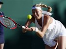 Petra Kvitová bojuje ve druhém kole Wimbledonu proti Rusce Jekatrin...