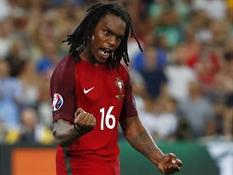 Portugalský talent Renato Sánches se raduje během čtvrtfinále mistrovství...