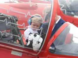 Princ George, který 22. ervence 2016 oslaví 3. narozeniny, byl letadly...