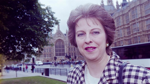 Theresa Mayov na snmku z kvtna 1997, kdy byla zvolena do britskho parlamentu.