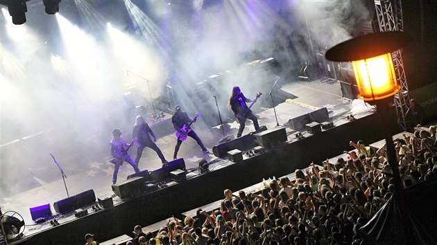 Kab�ti zaplnili letn� kino v Jihlav�. (8. �ervence 2016)