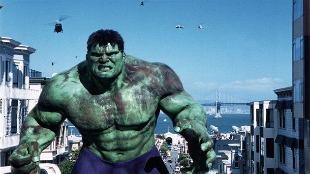 Eric Bana jako Hulk v americkm filmu z roku 2003.