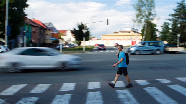 Vanurovo nmst v Hradci Krlov je kvli krtkm intervalm zelen pro chodce a cyklisty nebezpen.