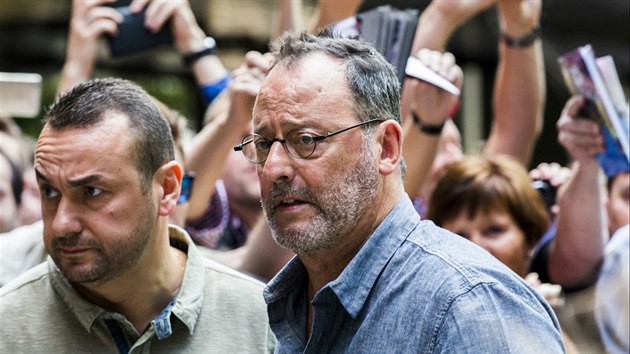 Jean Reno dorazil do Var jen na skok (4. ervence 2016).