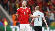 JAK TO TREFIL? Jakoby se ptal Gareth Bale po krásném úvodním gólu Belgičana...