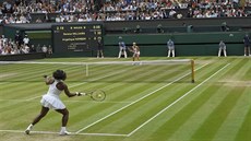 Momentka z enského finále Wimbledonu mezi Serenou Williamsovou a Angelique...