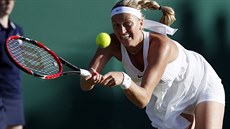 Petra Kvitová bojuje ve druhém kole Wimbledonu proti Rusce Jekatrin...