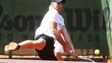 Jan Koller na tenisovém turnaji karlovarského festivalu (7. ervence 2016)