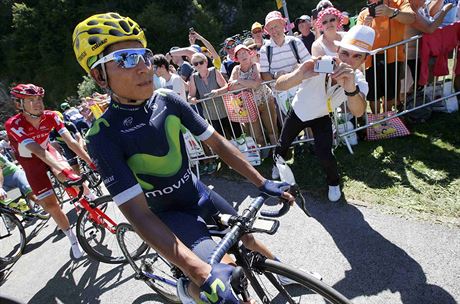 Kolumbijský cyklista Nairo Quintana na startu estnácté etapyTour de France.