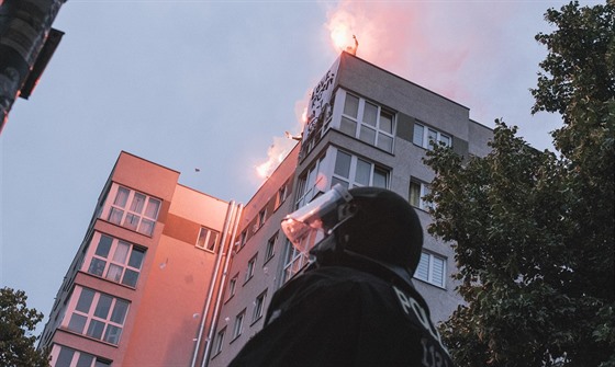 V Berlín se tvrd stetly radikáln levicové skupiny s policií. (9. ervence...