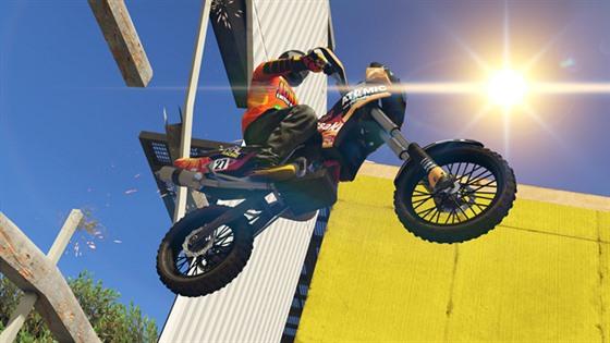 Rozíení Cunning Stunts pro Grand Theft Auto Online