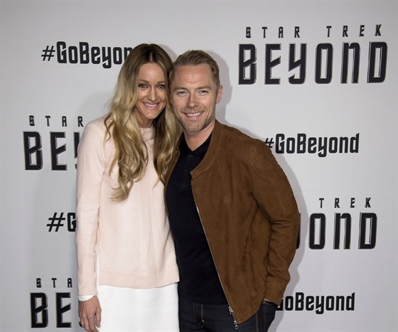 Ronan Keating se svou manelkou Storm