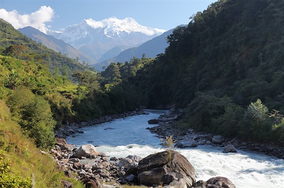 Z Pokhary jsou vidět nádherné vrcholky himálajských velikánů.