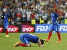 KONEC NADJÍ. Fotbalisté Francie poté, co prohráli finále mistrovství Evropy s...