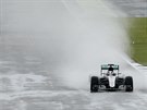 Brit Lewis Hamilton bhem domácí velké ceny na okruhu Silverstone.