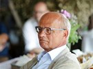 Texta� a �mo�n� prezidentsk� kandid�t Michal Hor��ek zav�tal do Rakvic, kde...