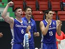 etí juniortí basketbalisté Rostislav Dragoun, Josef Potoek, Filip Kroutil a...