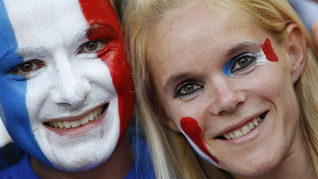 FRANCIE, DO TOHO! Francouzští fanoušci během finále fotbalového Eura.