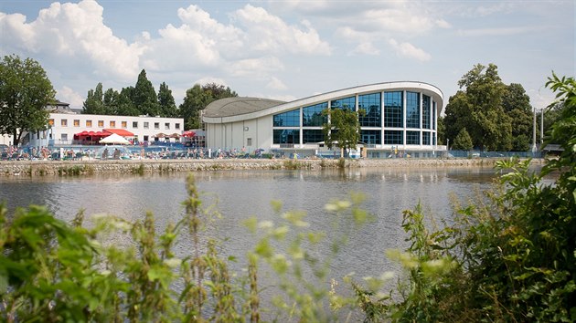 Bazén českobudějovické plovárny prochází rekonstrukcí.