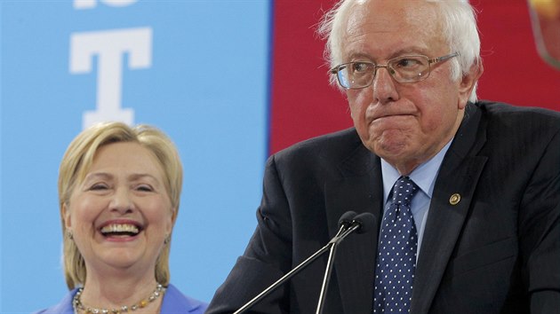 Bernie Sanders podpoil v prezidentsk volb Hillary Clintonovou (12. ervenec 2016)