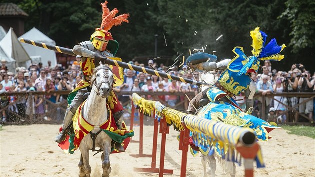 Na Praskm hrad se konaly rytsk slavnosti. (9. ervence 2016)