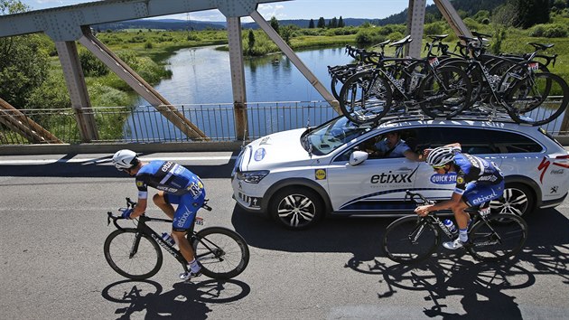 Tony Martin a Julian Alaphilippe v niku v estnct etap Tour de France.