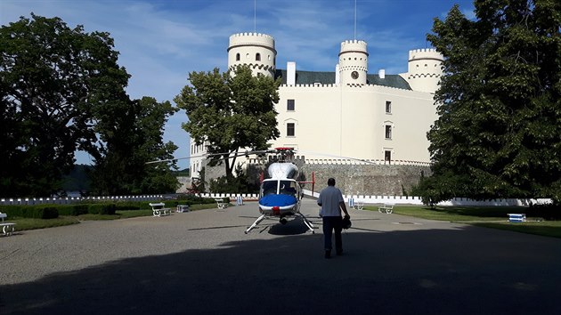 Dvka leteck pevoz do nemocnice nepeila. (10. 7. 2016)