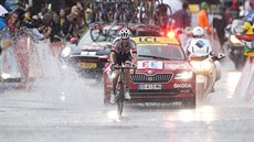 DETIVÝ DOJEZD. Závr deváté etapy Tour de France, kterou ovládl Nizozemec Tom...