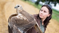 Oetovatelka Kristýna Falková ze Stanice pro handicapovaná zvíata v Kláterci...