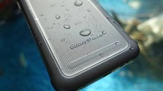 Obrnný Samsung Galaxy S7 Active propadl v testech vododolnosti