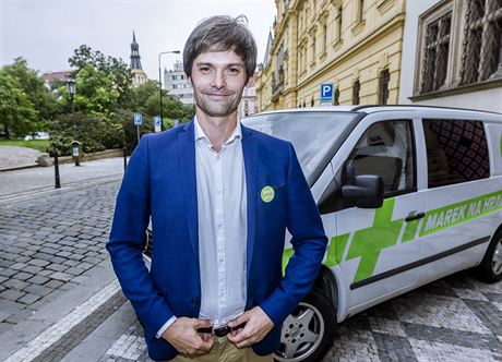 Lka Marek Hiler oznmil kandidaturu na prezidenta a zahjil cestu za obany...