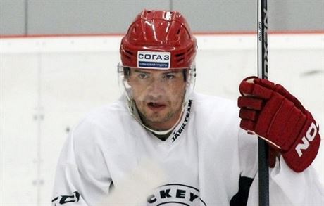 Jakub Petruálek na tréninku hokejist Tince.