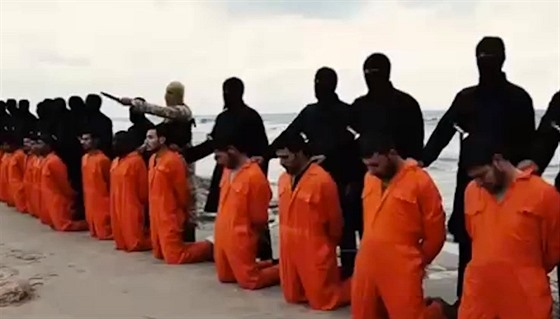 Válku kesanm vyhlásil Islámský stát po vrad 21 koptských kesan v Libyi...