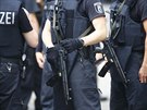 Speciální policejní síly pi zásahu na berlínské klinice (26.7.2016)