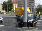 na Pankráci se stetlo auto s dodávkou (25.7.2016).
