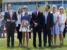 Eric Trump a jeho manželka Lara Yunaska, Ivanka Trumpová a její manžel Jared...