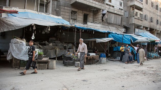 Przdn trhy v syrskm Aleppu (10. ervence 2016)