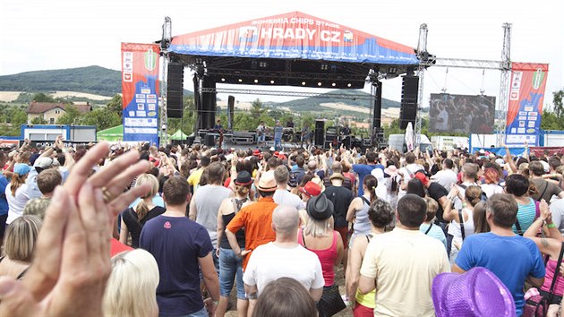 Atmosf�ra p�i koncertech u hradu �vihov