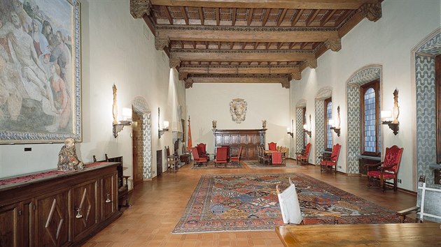 Monte dei Paschi di Siena. Interiér hlavní budovy nejstarší fungující banky světa v toskánské Sieně, salone Strozzi.