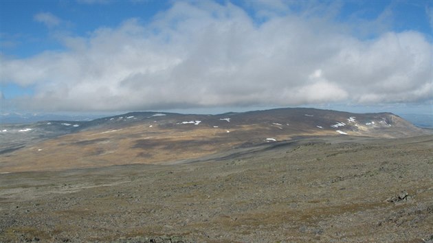 Pohled na horu Halti. Na lev stran se nachz vbek Hlditohkka.