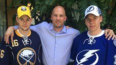Dva z pouhých čtyř českých hokejistů, kteří se letos prosadili na draftu do...