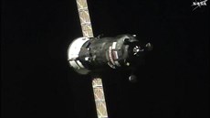 Přibližování lodi Progress MS-03 ke stanici ISS.