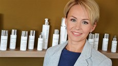 Denisa Jasinská je p�vodním povoláním zdravotní sestra, v oboru ale vydr�ela...