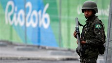 Vojáci v Riu hlídkují ped olympijskou vesnicí i olympijským parkem (21....